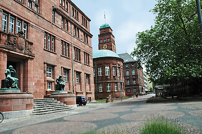 Das alt-ehrwürdige Kollegium I der Albert-Ludwigs-Universität Freiburg 